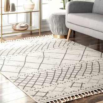 Modern Trellis Tassel Rug secondary image