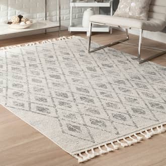 Diamond Trellis Tassel Rug secondary image