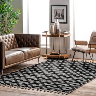 Diamond Textured Trellis Tassel Rug secondary image