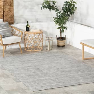 Solid Handwoven Indoor/Outdoor Rug secondary image