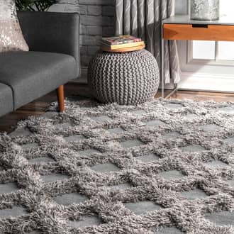 Shaggy Diamond Trellis Rug secondary image