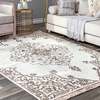 Rosette With Fringes Indoor/Outdoor Rug secondary image