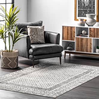 8' x 10' Bordered Lattice Rug secondary image