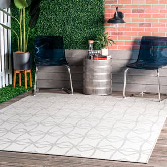 Ivied Trellis Indoor/Outdoor Flatweave Rug secondary image