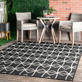 Ivied Trellis Indoor/Outdoor Flatweave Rug secondary image