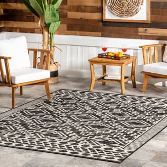 Moroccan Diamond Indoor/Outdoor Rug secondary image