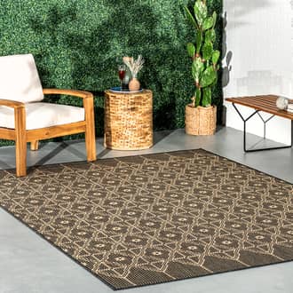 4' x 6' Celtic Trellis Indoor/Outdoor Rug secondary image