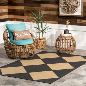 Meyari Indoor/Outdoor Checkered Rug secondary image