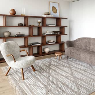 6' x 9' Bing Shag Rug secondary image
