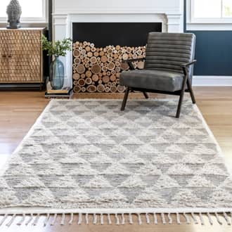 Shaggy Trellis Rug secondary image