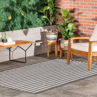 Eve Striped Indoor/Outdoor Rug secondary image