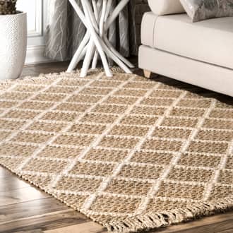 Diamond Trellis With Tassels Rug secondary image