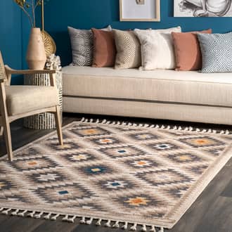 Aztec Trellis Tassel Rug secondary image