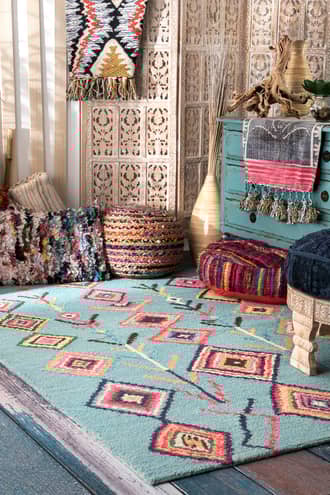 2' x 3' Moroccan Diamond Rug secondary image