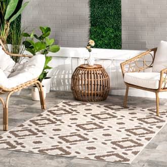 Hatched Trellis Indoor/Outdoor Rug secondary image