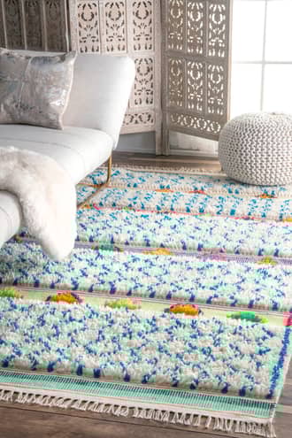 Raised Diamond Trellis Shag Rug secondary image