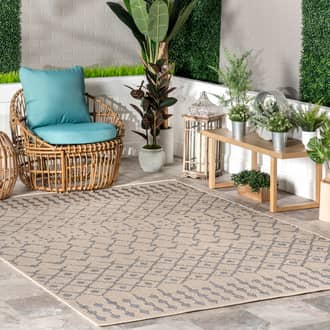 Modern Trellis Indoor/Outdoor Rug secondary image