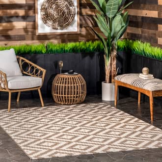 Indoor/Outdoor Diamond Trellis Rug secondary image