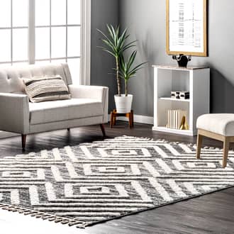 Tory Trellis Textured Rug secondary image