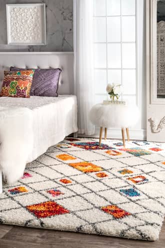 8' x 10' Shaggy Lattice Rug secondary image