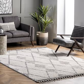 Resonant Diamonds with Tassels Rug secondary image