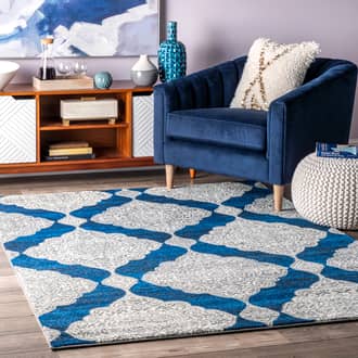 Medallion Trellis Rug secondary image