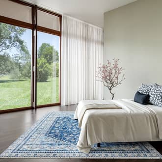 4' x 6' Sunsari Geometric Washable Rug secondary image