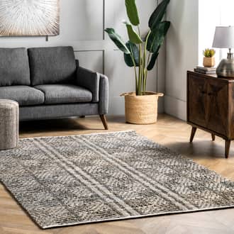 May Diamond Lattice Rug secondary image