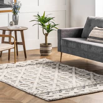 London Wool Lattice Rug secondary image