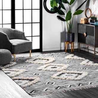 Shaggy Moroccan Lattice Fringe Rug secondary image