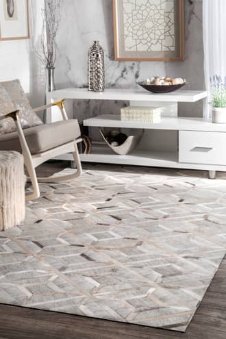 Cowhide Diamond Trellis Rug secondary image