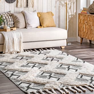 Shaggy Helix Diamonds Rug secondary image