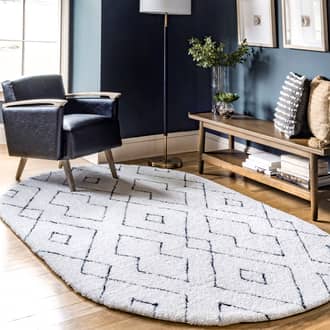 Double Diamond Lattice Shag Rug secondary image