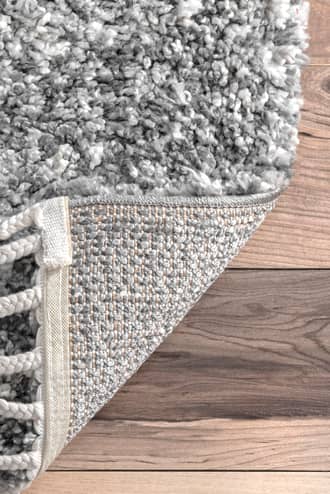 4' x 6' Shaded Shag With Tassels Rug secondary image