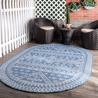 Diamond Bordered Indoor/Outdoor Rug secondary image