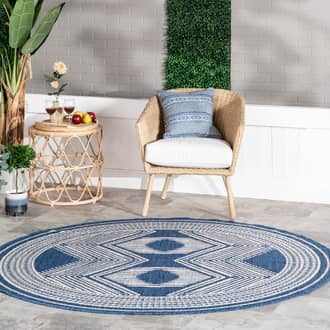 6' 7" Iris Totem Indoor/Outdoor Flatweave Rug secondary image