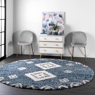 8' Diamond Totem Shag With Tassels Rug secondary image