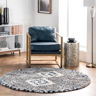 8' Diamond Totem Shag With Tassels Rug secondary image