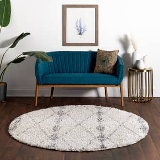 6' Diamond Band Tassel Rug secondary image