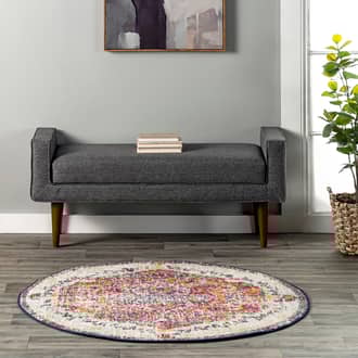5' Frilly Corinthian Medallion Rug secondary image