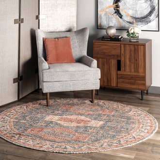 6' Cartouche Medallion Tassel Rug secondary image