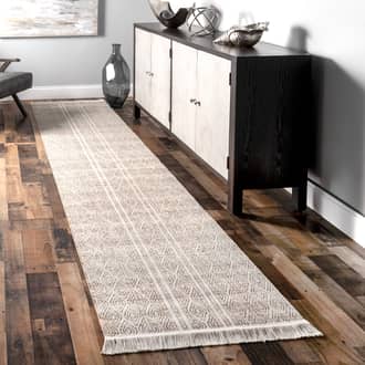 2' 6" x 6' Indoor/Outdoor Striped With Tassels Rug secondary image