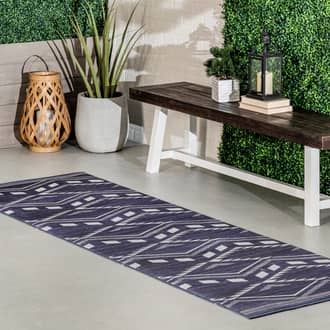 2' 6" x 8' Natalia Chevrons Washable Indoor/Outdoor Rug secondary image