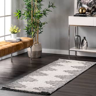 2' 8" x 8' Diamond Pinstripes Tasseled Rug secondary image