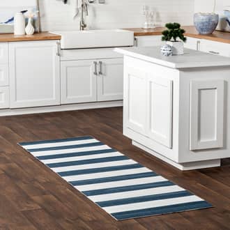 2' 6" x 8' Magnolia Striped Indoor/Outdoor Rug secondary image