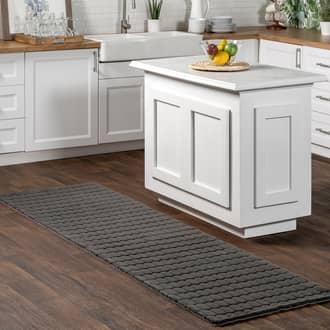 2' 6" x 8' Milazia Honeycomb Plush Cloud Washable Rug secondary image