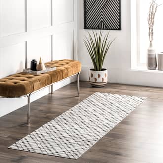 2' 6" x 8' Dina Plaid Washable Rug secondary image