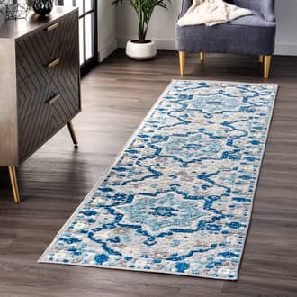 2' 6" x 8' Castle Medallion Indoor/Outdoor Rug secondary image