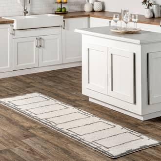 2' x 8' Arielle Wool Washable Rug secondary image