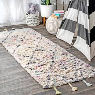 2' 6" x 8' Pastel Diamonds Nursery Rug secondary image